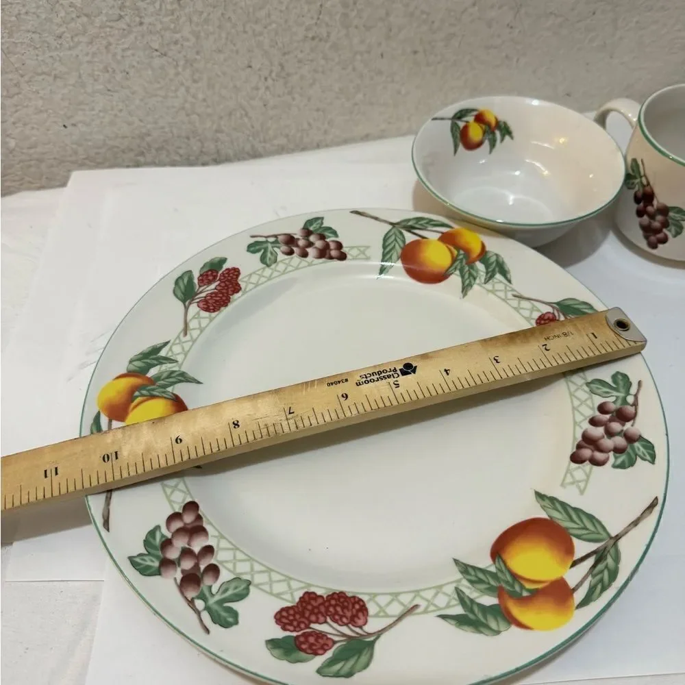 Citation Garden Trellis 4 Piece Place Setting Fruit Lattice